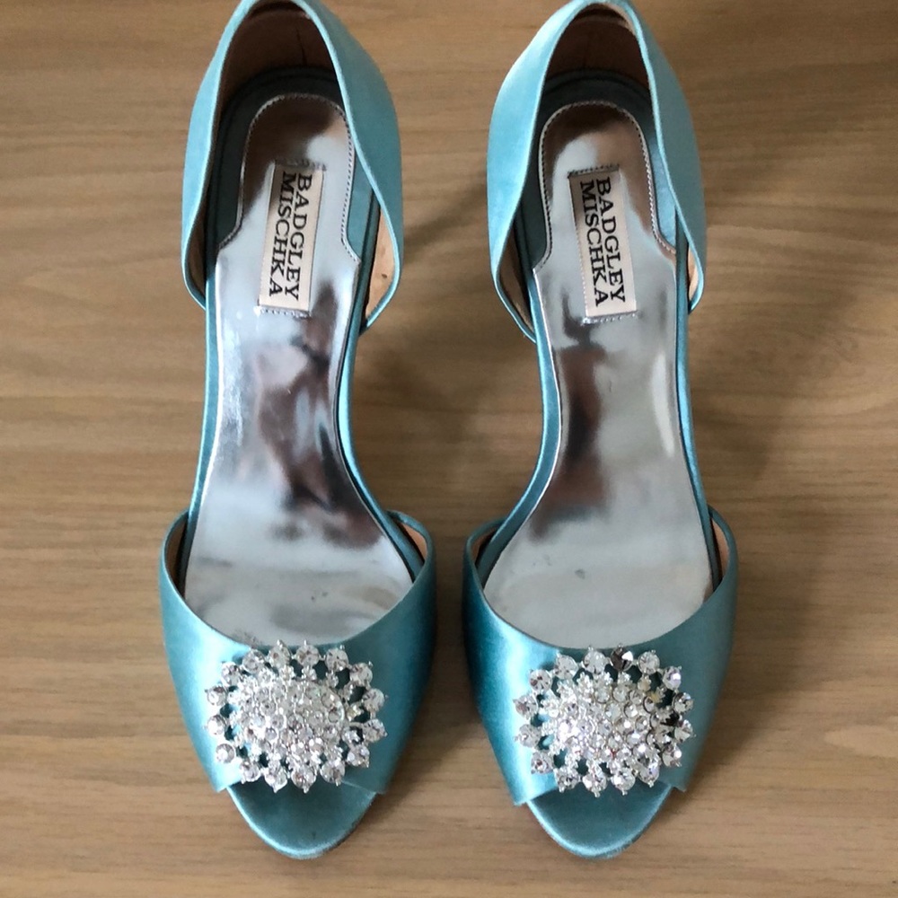 Authentic Badgley Mischka Satin Open-Toe Pump